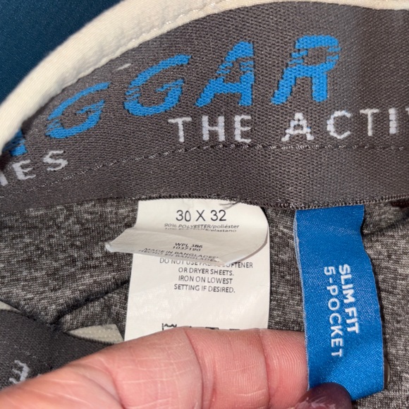 Haggar Men's 30x32 Khaki Straight-Leg Dress Pants - Picture 6 of 8